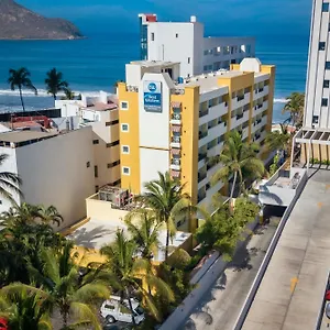 Western Freeman Zona Dorada Hotel